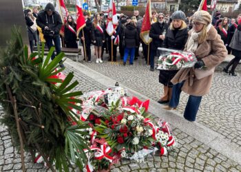 Hołd dla Żołnierzy Wyklętych na milickim skwerze