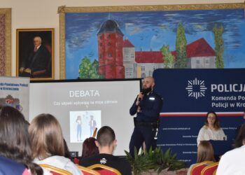 Używki pod lupą – młodzież pyta, eksperci odpowiadają