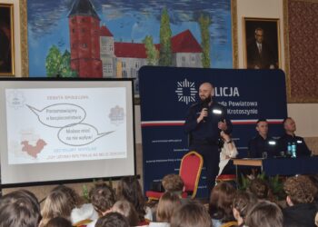 Używki pod lupą – młodzież pyta, eksperci odpowiadają