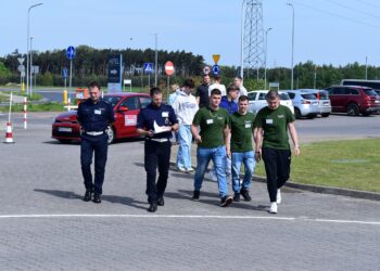 Młodzież na drodze do bezpieczeństwa