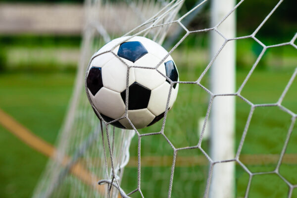 Derby dla Sokoła, dwa oblicza Piasta