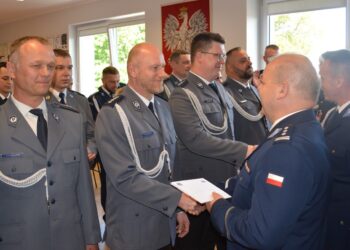 Awanse i wyróżnienia