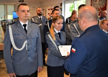 Awanse i wyróżnienia