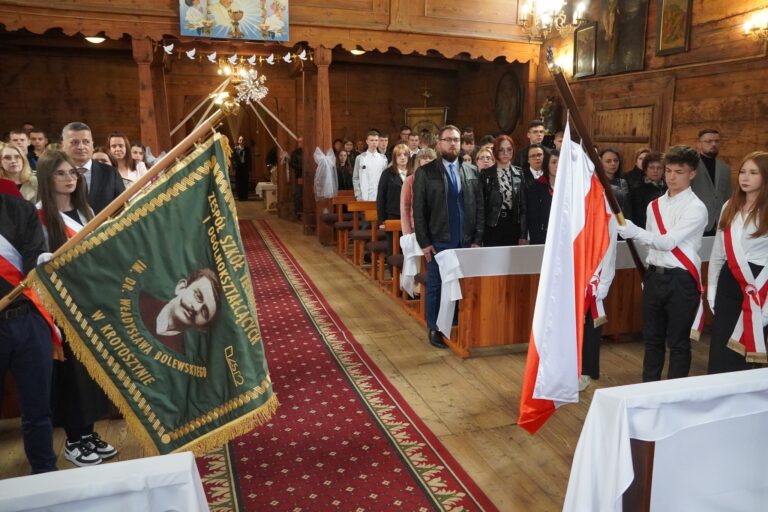Nowy sztandar ZSTO – symbol tradycji i odpowiedzialności
