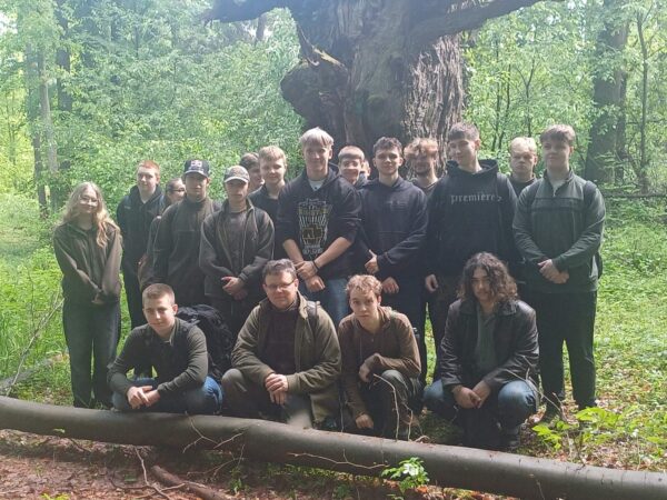 Leśna lekcja w terenie