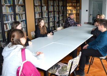 Zapisz się do biblioteki!