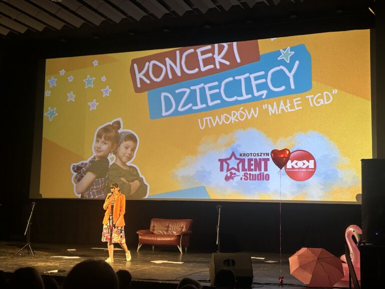 Dziecięca radość na scenie