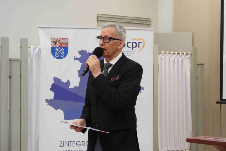 Dialog i wsparcie w pieczy zastępczej