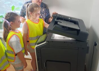 Przedszkolaki z Cieszkowa w Urzędzie Gminy