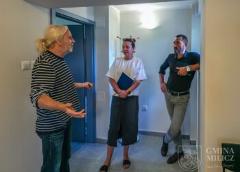 Wizyty w placówkach oświatowych