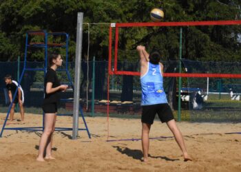 Emocjonujące rozgrywki w Dwójce