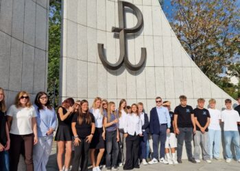 Krotoszyńska młodzież w stolicy – lekcja patriotyzmu i demokracji