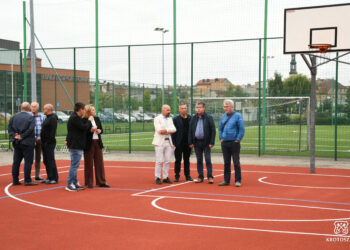 Nowa nawierzchnia na Orliku przy Olimpijskiej Nowa nawierzchnia na Orliku przy Olimpijskiej