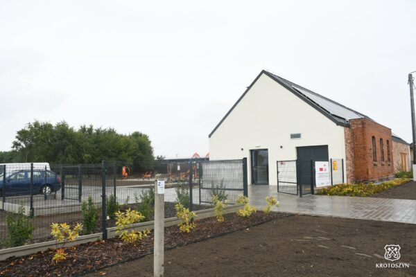 Świetlica we Wronowie na finiszu