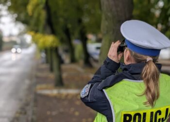 Policyjna akcja „ROADPOL – Telefony” na drogach powiatu