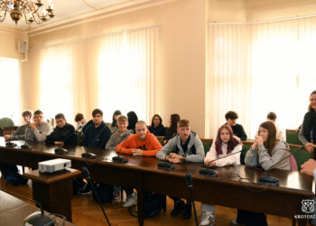 Uczniowie ZSP nr 3 w Urzędzie Miejskim