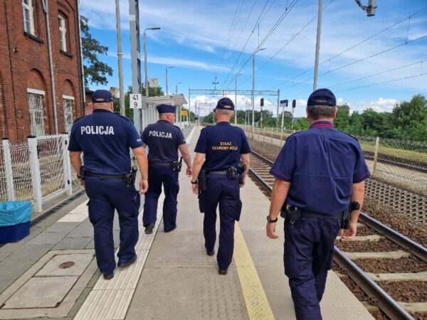 Patrole na kolei w powiecie milickim