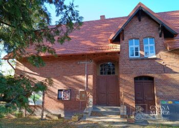 Nowy dach świetlicy w Łąkach