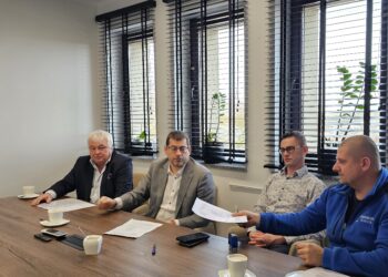 Rusza budowa nowej studni w Zdunach. Inwestycja zapewni ciągłość dostaw wody.