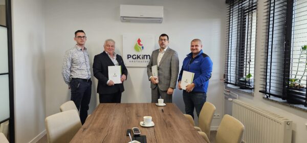 Rusza budowa nowej studni w Zdunach. Inwestycja zapewni ciągłość dostaw wody.