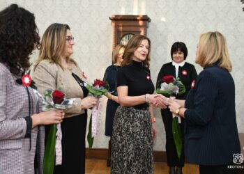 Nauczycielki z krotoszyńskich szkół z medalami