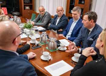 Samorządy utrzymają funkcjonowanie linii autobusowej nr 12
