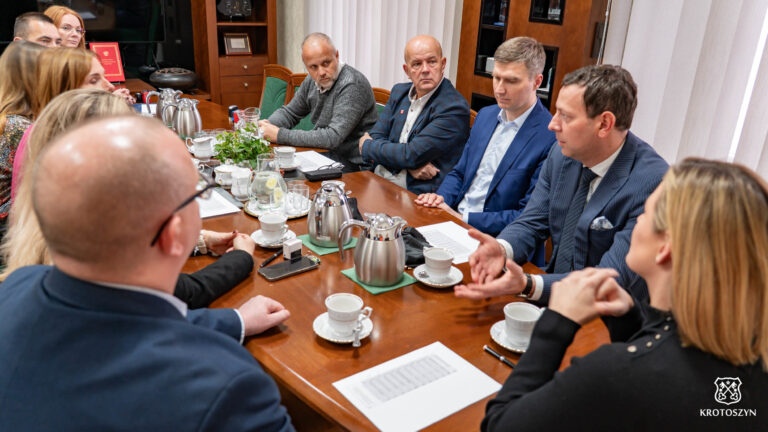 Samorządy utrzymają funkcjonowanie linii autobusowej nr 12
