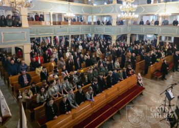 Milicz w biało-czerwonych barwach