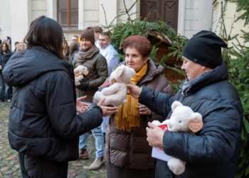 Szybka akcja w szkolnej sali