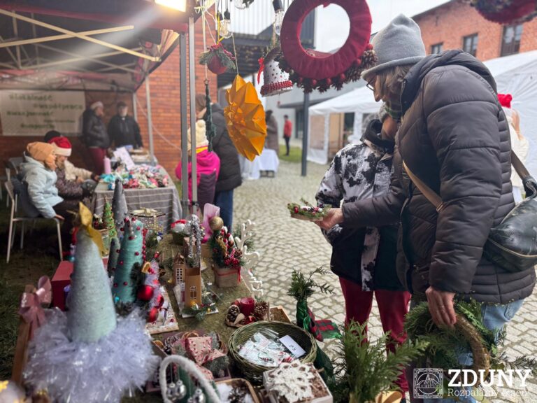 Jarmark świąteczny w Starej Kaflarni