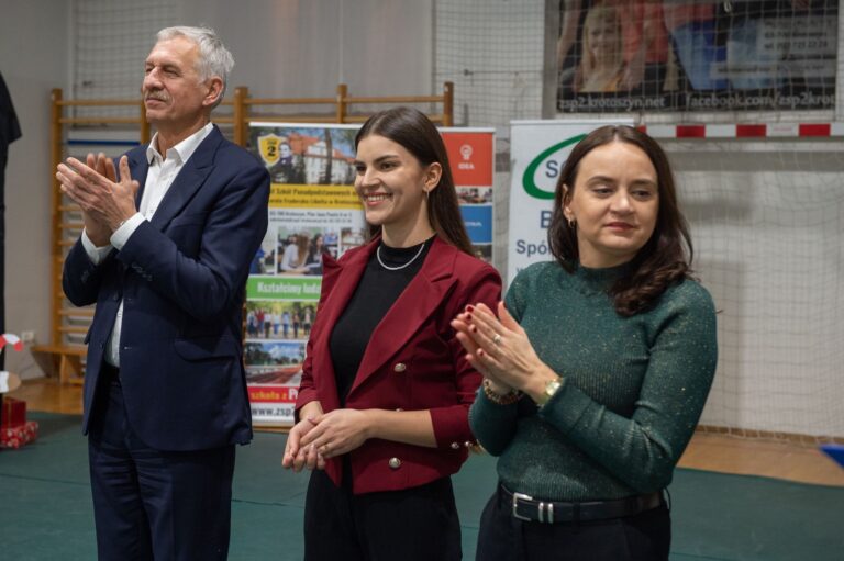 Wigilia dla samotnych i potrzebujących w ZSP2 w Krotoszynie