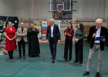 Wigilia dla samotnych i potrzebujących w ZSP2 w Krotoszynie