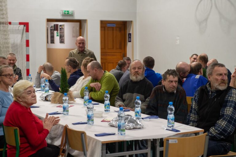 Wigilia dla samotnych i potrzebujących w ZSP2 w Krotoszynie
