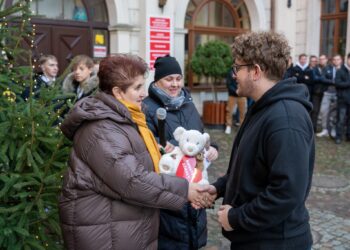 Szybka akcja w szkolnej sali