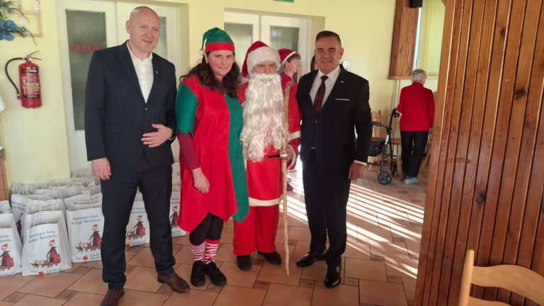 Świąteczne spotkanie wigilijne w milickim DPS
