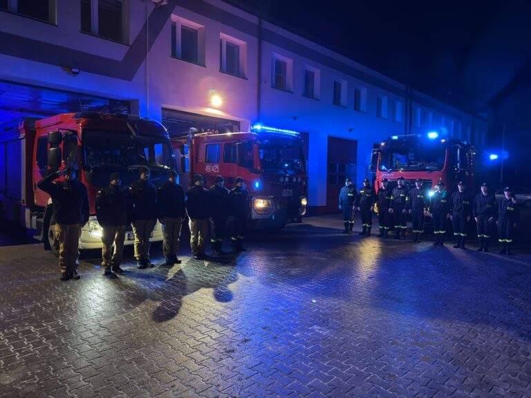 Minuta ciszy i sygnały w hołdzie druhowi Edwardowi Smagale
