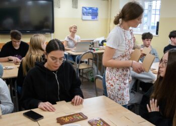 Czekoladowa przygoda ekonomistów i reklamy