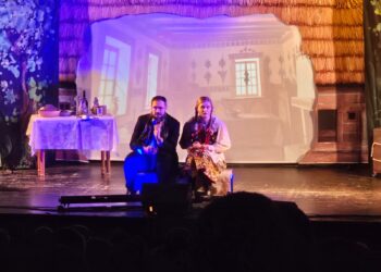 Muzyka brzmi, a chocholi taniec nie ustaje