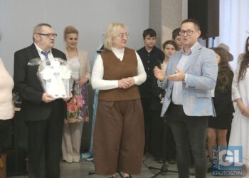 Uczniowie podstawówki w Roszkach zaprezentowali Jasełka