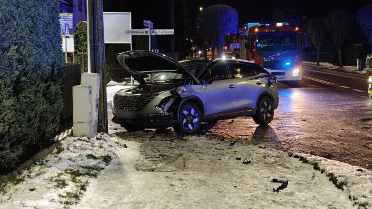 Ucieczka po kolizji na krajówce. Kierowca miał zakazy i „kryształ” w aucie