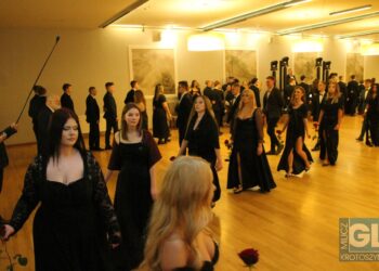 Studniówka w ZSP nr 1 w Krotoszynie za nami! Ach, co to był za bal!