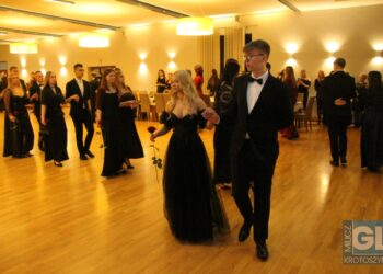 Studniówka w ZSP nr 1 w Krotoszynie za nami! Ach, co to był za bal!