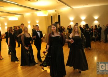 Studniówka w ZSP nr 1 w Krotoszynie za nami! Ach, co to był za bal!