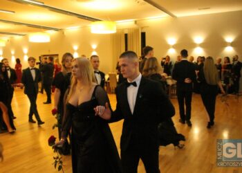 Studniówka w ZSP nr 1 w Krotoszynie za nami! Ach, co to był za bal!