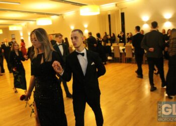 Studniówka w ZSP nr 1 w Krotoszynie za nami! Ach, co to był za bal!