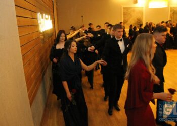 Studniówka w ZSP nr 1 w Krotoszynie za nami! Ach, co to był za bal!