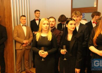 Studniówka w ZSP nr 1 w Krotoszynie za nami! Ach, co to był za bal!