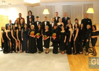 Studniówka w ZSP nr 1 w Krotoszynie za nami! Ach, co to był za bal!