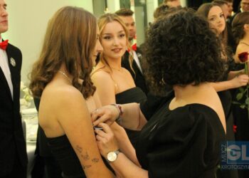 Studniówka ZSP nr 3 w Krotoszynie. Ach, co to był za bal!