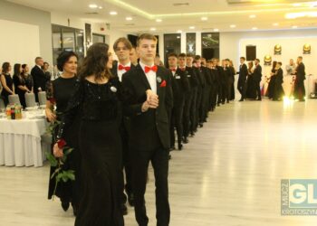 Studniówka ZSP nr 3 w Krotoszynie. Ach, co to był za bal!